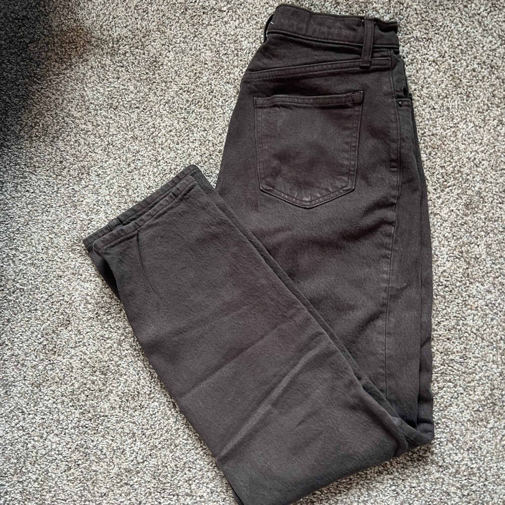 Barely worn Abercrombie and Fitch high rise brown jeans.